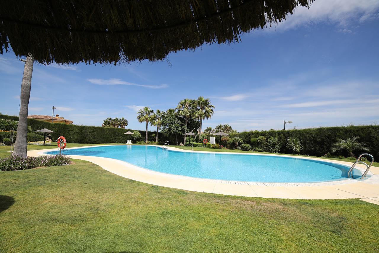 Apartamento Jardines De Nueva Galera Cozy Penthouse Estepona Exterior foto
